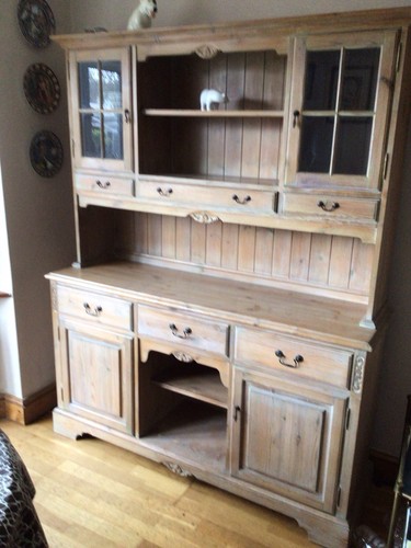 Distressed lime waxed pine - distressed,